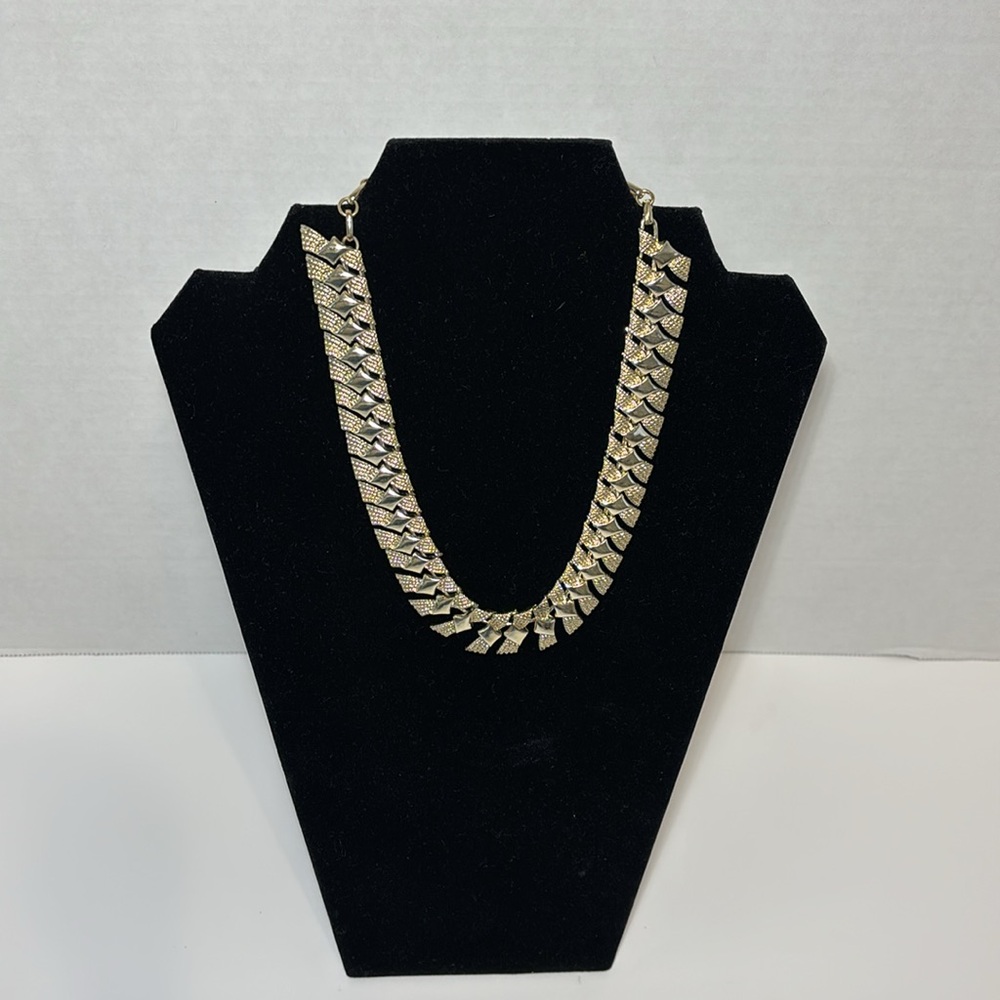 CORO VTG Choker Necklace Gold Tone Signed Coro Approx 12” Clasp To Clasp